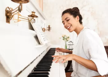 25 Yaşında Piyano Öğrenilir mi? Piyano Çalmak İçin Geç mi Kaldım?