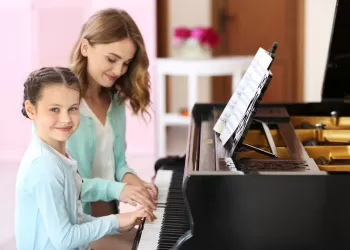 En İyi Çocuk Piyano Kursu - Nasıl Olmalı, Neler Beklemelisiniz?