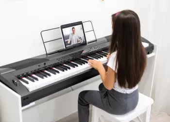 Günde Kaç Saat Piyano Çalışılmalı? Piyano Çalmak Ne Kadar Sürede Öğrenilir?