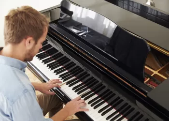 Solaklar Piyano Çalabilir mi? Solaklara Özel Piyano Var mı?