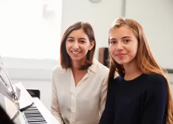 Bayrampaşa’da Piyano Eğitimi: Lokasyon mu, Yoksa Gelecek mi?