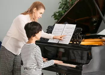 Piyano Kursu Beşiktaş: Şehrin Kalbinde Sanat Eğitimi Arayışı