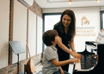 Kumburgaz Piyano Kursu Arayışında Doğru Adres: Müziğe Profesyonel Bir Başlangıç